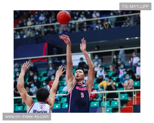 广州主场险胜深圳 徐昕6记盖帽内线防守显威力 广州主场险胜深圳 徐昕6记盖帽内线防守显威力